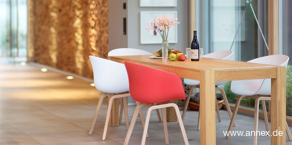 1_schoener_wohnen_ess_mass_tisch_massiv_holz