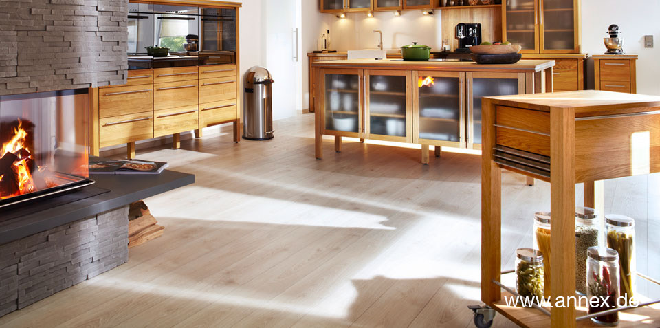 massiv_natur_holz_kuechen_wagen_meran