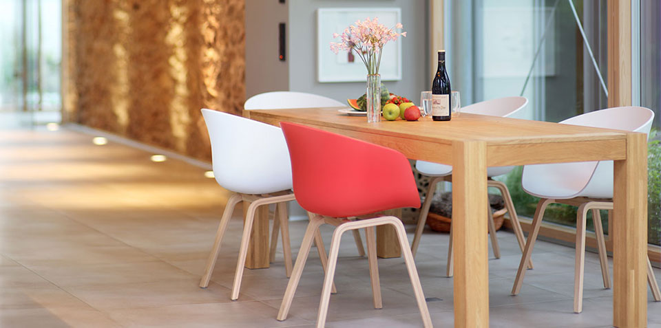 schoener_wohnen_ess_mass_tisch_cube_massiv_holz