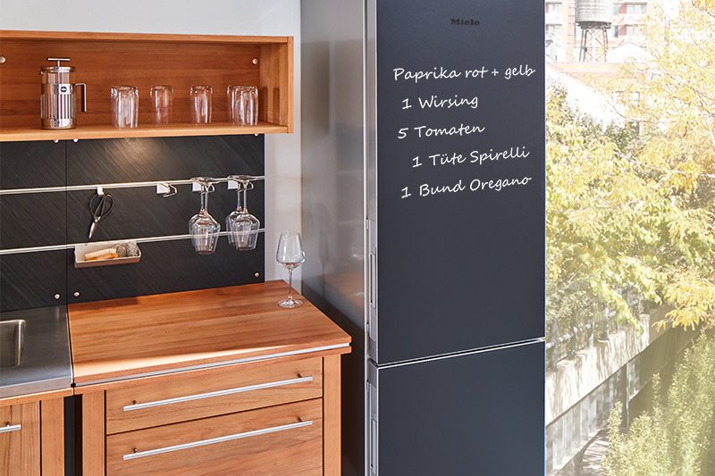 annex-miele-kuehlschrank-mit-blackboard