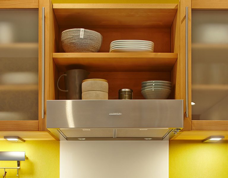 annex-offenes-regal-ueber-dunstabzugshaube