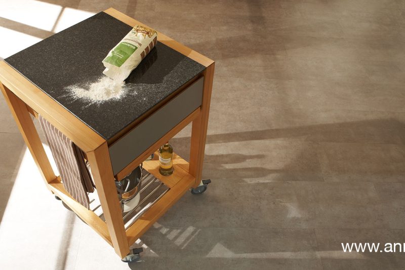 granit_arbeitsplatte_kuechenwagen_massiv_holz_opus