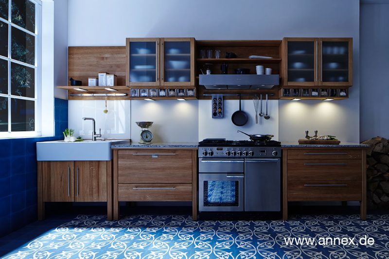 landhauskueche-aus-massivholz